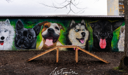 Lokalni artyści stworzyli mural na wołomińskim psim polu
