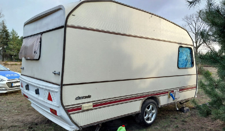 Dokonał kradzieży z włamaniem, a kiedy zatrzymali go policjanci miał przy sobie narkotyki