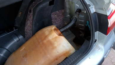 Specjalnie przerobili auto do kradzieży paliwa, wpadli na gorącym uczynku