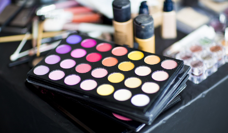 Ukradł perfumy i kosmetyki - grozi mu do 5 lat więzienia