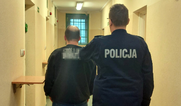 Złapano ich kiedy próbowali wynieść artykuły hydrauliczne ze sklepu - okazało się że poprzedniego dnia też dokonali kradzieży