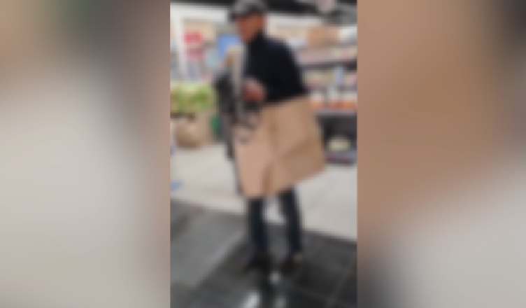 Policjant po służbie zatrzymał złodzieja, a wszystko nagrała jego żona
