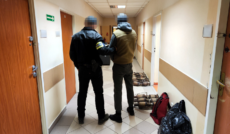 Seryjny złodziej katalizatorów zatrzymany