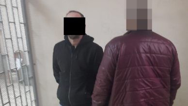 Cyfrowy szantaż - wstawiał negatywne komentarze o warsztacie i żądał "okupu" za ich usunięcie, a ostatecznie się do niego włamał