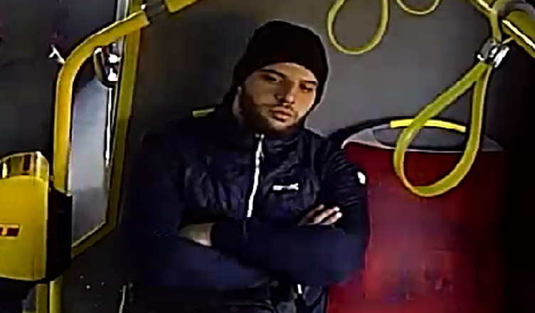 Policja poszukuję mężczyzny podejrzanego o uszkodzenie ciała kontrolerów ZTM