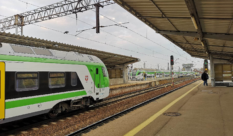 Utrudnienia w ruchu pociągów na odcinku Warszawa Wschodnia - Warszawa Zachodnia