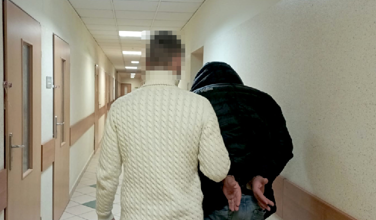 Oszukiwali metodą "na pracownika banku" - trafili w ręce policji