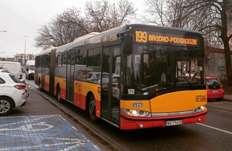 Autobusy przegubowe na ząbkowskich ulicach