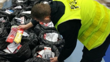 Policjanci zatrzymali podróbki ubrań warte 120 tys. złotych