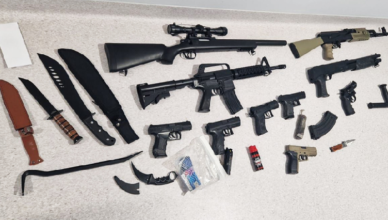 Atrapami broni terroryzowali małoletnich - policjanci zatrzymali dwóch 14-latków