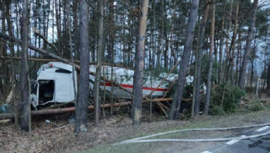 Wypadek cysterny na DK50