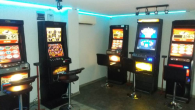 Prowadzili nielegalne kasyna na terenie pięciu województw - 7 osób trafiło w ręce policji