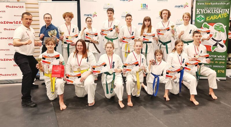 Młodzi karatecy z Marek mistrzami Mazowsza