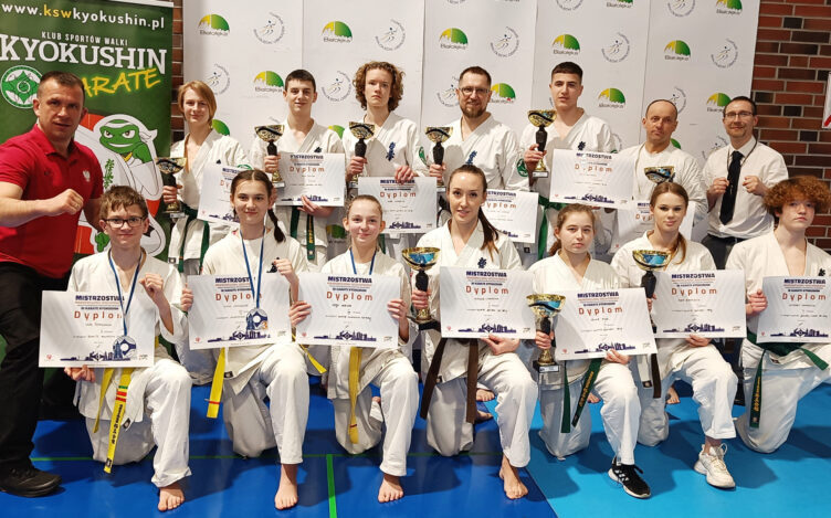 Weekendowe sukcesy karateków z Zielonki