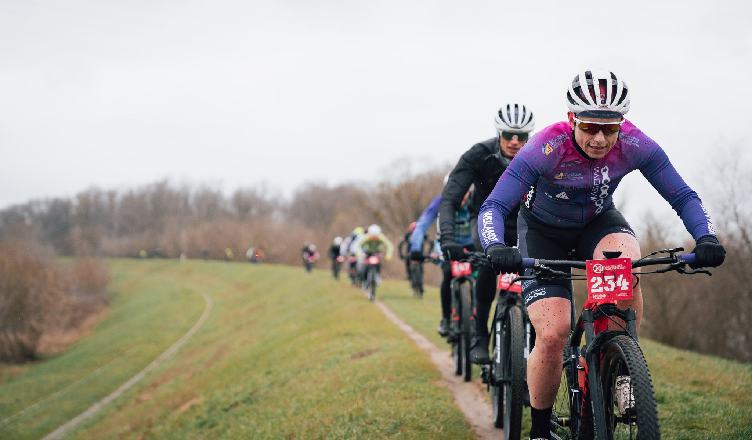 Na głodzie i chłodzie: start Mazovii w Nowym Dworze Mazowieckim