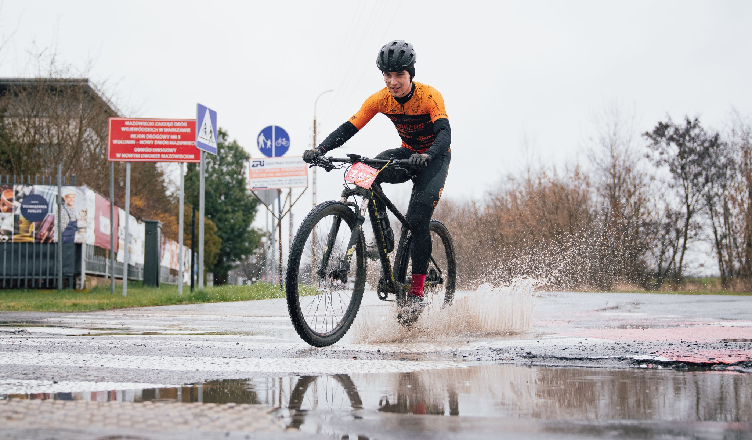 Na głodzie i chłodzie: start Mazovii w Nowym Dworze Mazowieckim