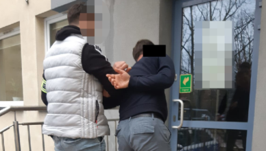 Ukradł 100 tys. złotych metodą "na kolec"