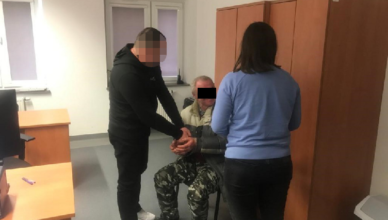 Był poszukiwany za przestępstwo gospodarcze - wpadł przez picie alkoholu