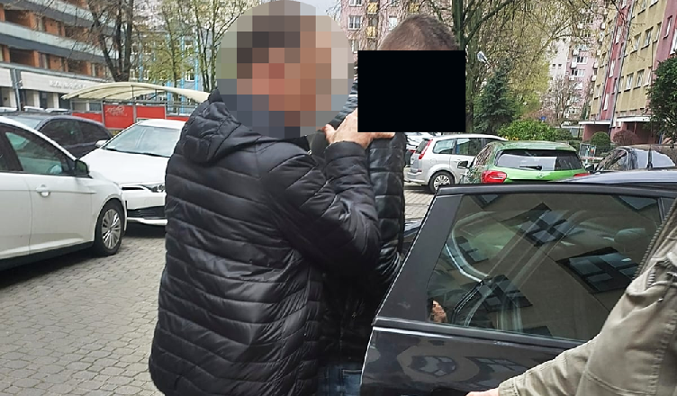 Zgłosił fałszywe alarmy bombowe w trakcie ćwiczeń policji - do aresztu trafił naprawdę