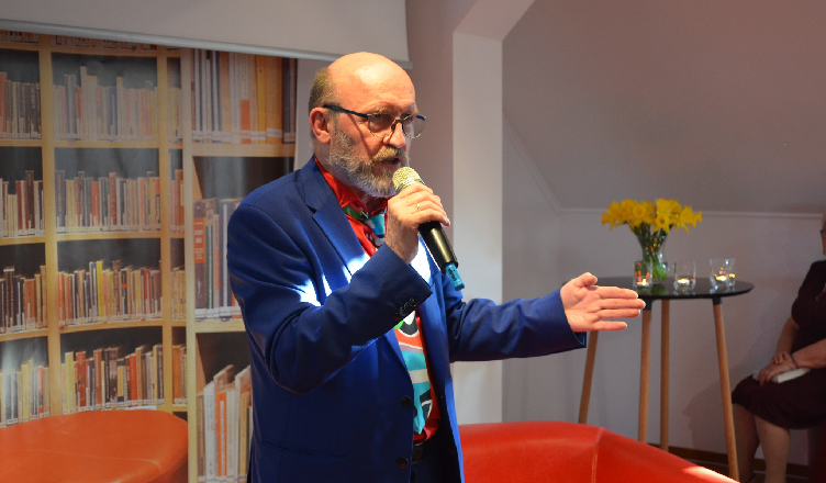 Spotkanie z Arturem Barcisiem w Wołominie