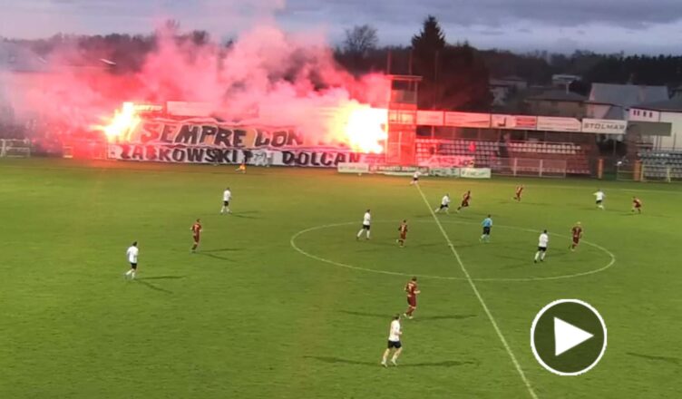 Gaz na trybunach w trakcie meczu Ząbkowii z Marcovią