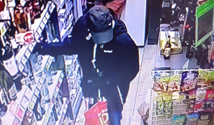 Zaatakowali gazem pracownicę sklepu - teraz grozi im długa odsiadka