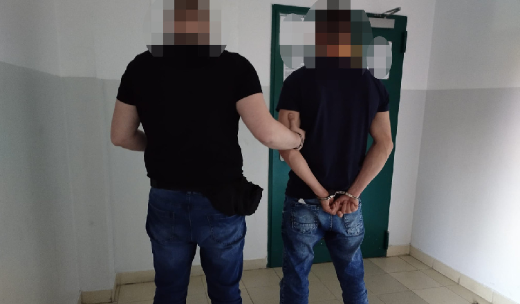 Na widok policjantów rzucił się do ucieczki - po drodze "zgubił" amfetaminę