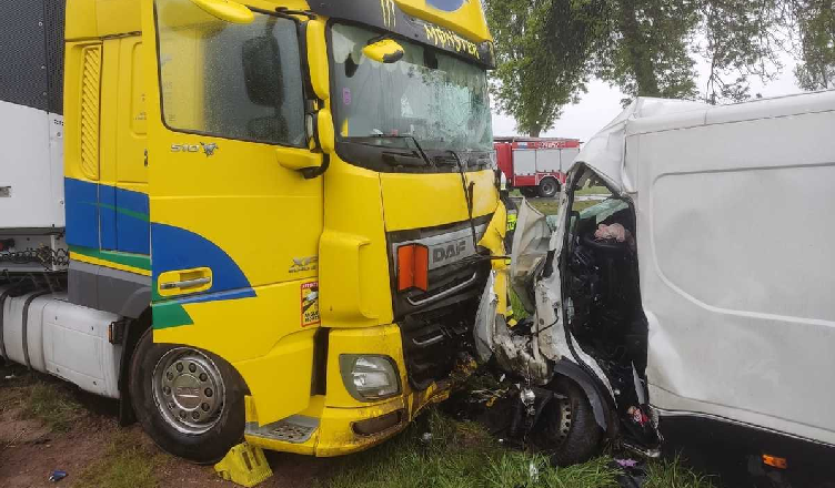 Czołowe zderzenie na DK 62