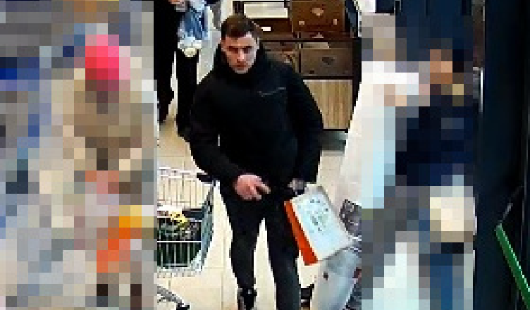 Ukradł telefon - policja szuka mężczyzny ze zdjęć