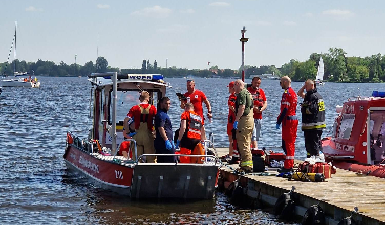Niebezpieczne zdarzenie nad Jeziorem Zegrzyńskim - mężczyzna był reanimowany przez ponad godzinę