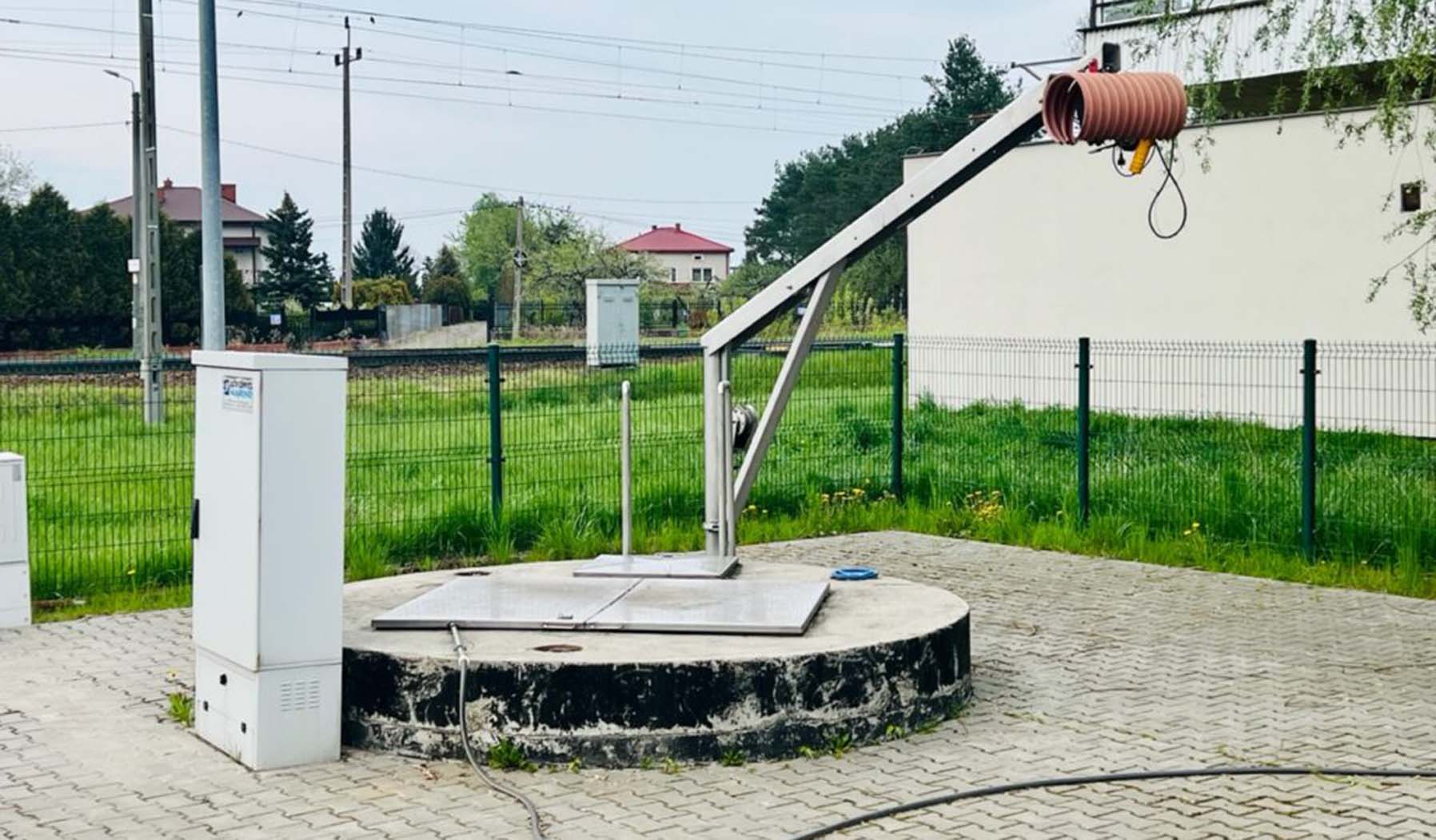 Zwłoki dziecka w kolektorze ściekowym w Radzyminie - wstępna kwalifikacja prokuratury