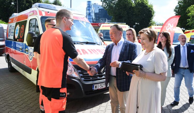 6 karetek dla Warszawy i okolic