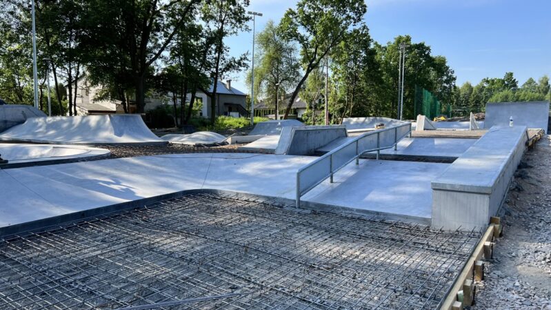 Zielonka - budowa skateparku wielkimi krokami zbliża się do końca