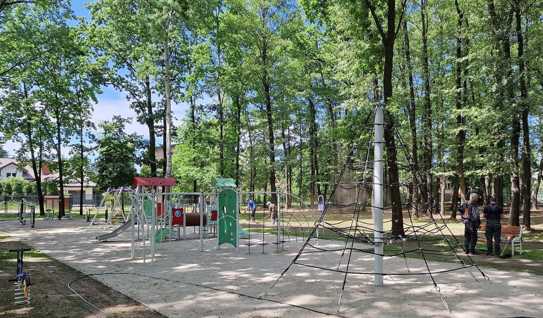 Marki - zmodernizowany plac zabaw przy Stawowej czeka na najmłodszych gości