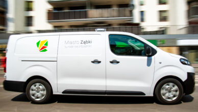 Nowy pojazd o napędzie elektrycznym w zasobach Miasta Ząbki