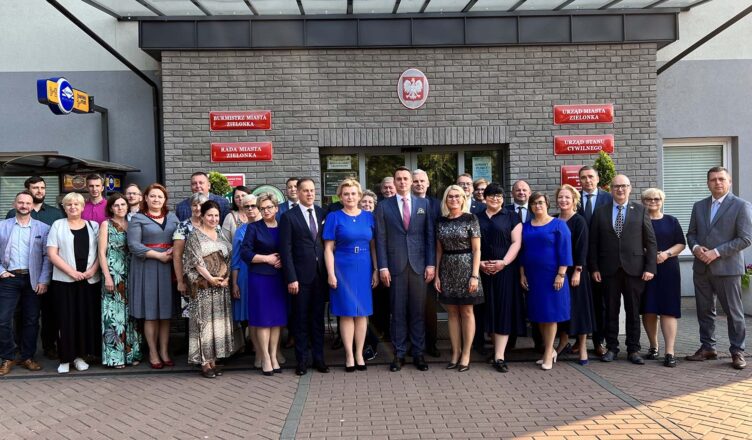 Zielonka - burmistrz otrzymał wotum zaufania i absolutorium