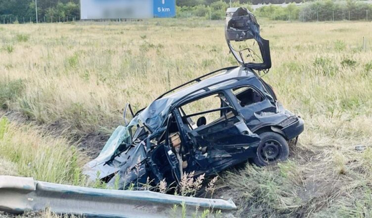 Tragiczne dachowanie na S8