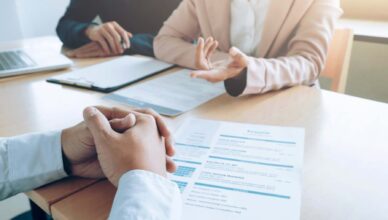 Konkurs na stanowisko dyrektora publicznej szkoły podstawowej z oddziałami sportowymi nr 3 im. Karola Wojtyły w Kobyłce