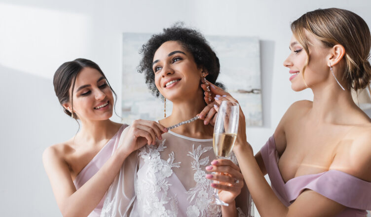 Luźne Upięcia Ślubne: Kreacje Włosów Warte Marzeń