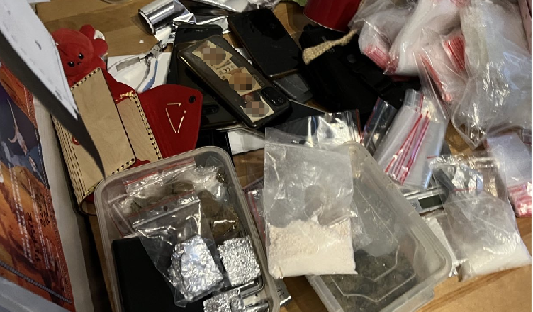 W domu ukrył ponad 4 kilogramy narkotyków - grozi mu do 10 lat więzienia