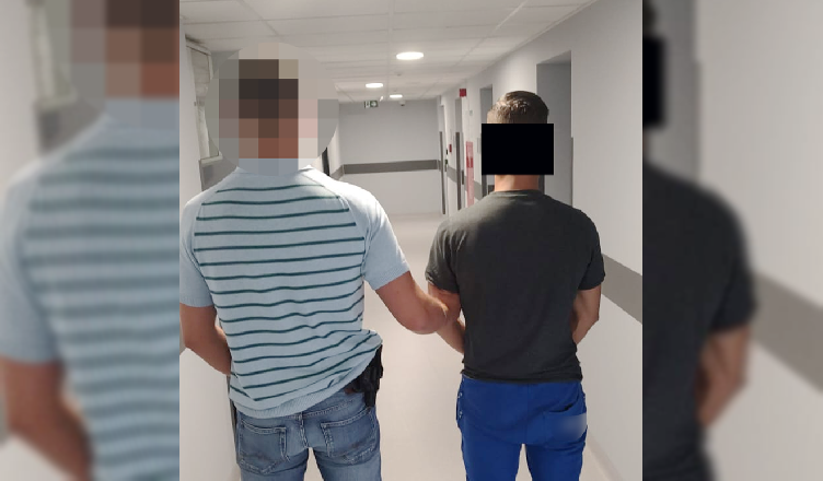 Kolejny "amator kosmetyków" wpadł na kradzieży