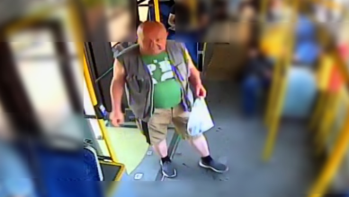 Policja szuka agresywnego pasażera autobusu