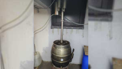 Nielegalna produkcja alkoholu i papierosy bez akcyzy - wszystko na terenie jednej posesji