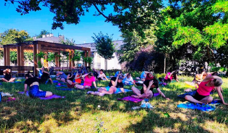 Wołomin - Joga w parku