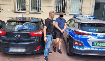 Karmił dziecko przy kartonie z narkotykami - areszt dla 24-latka