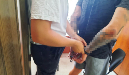 Miał przy sobie pół kilo narkotyków, resztę ukrył w piwnicy - 30-latek trafił do aresztu