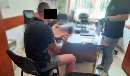 Miał przy sobie pół kilo narkotyków, resztę ukrył w piwnicy - 30-latek trafił do aresztu