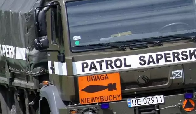 Na spacerze w lesie znaleźli granat z drugiej wojny światowej - konieczna była interwencja saperów