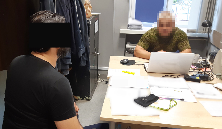 Oszukiwali "na rynnę" - dwóch mężczyzn trafiło w ręce policji