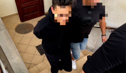 Trio pseudokibiców odpowie za rozbój i kradzież szalików przeciwnego klubu